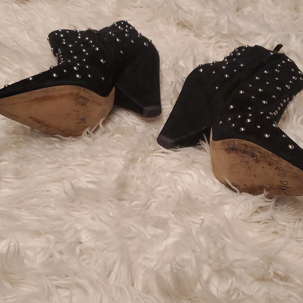 Boot - Picture 3 of 4